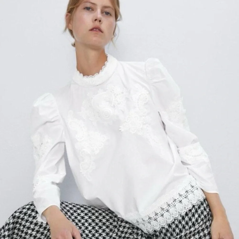 Zara white High neck long-sleeve Lace Puff Sleeve Victorian Blouse Large